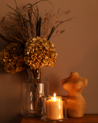 Créer une Atmosphère Chaleureuse avec des Bougies Décoratives