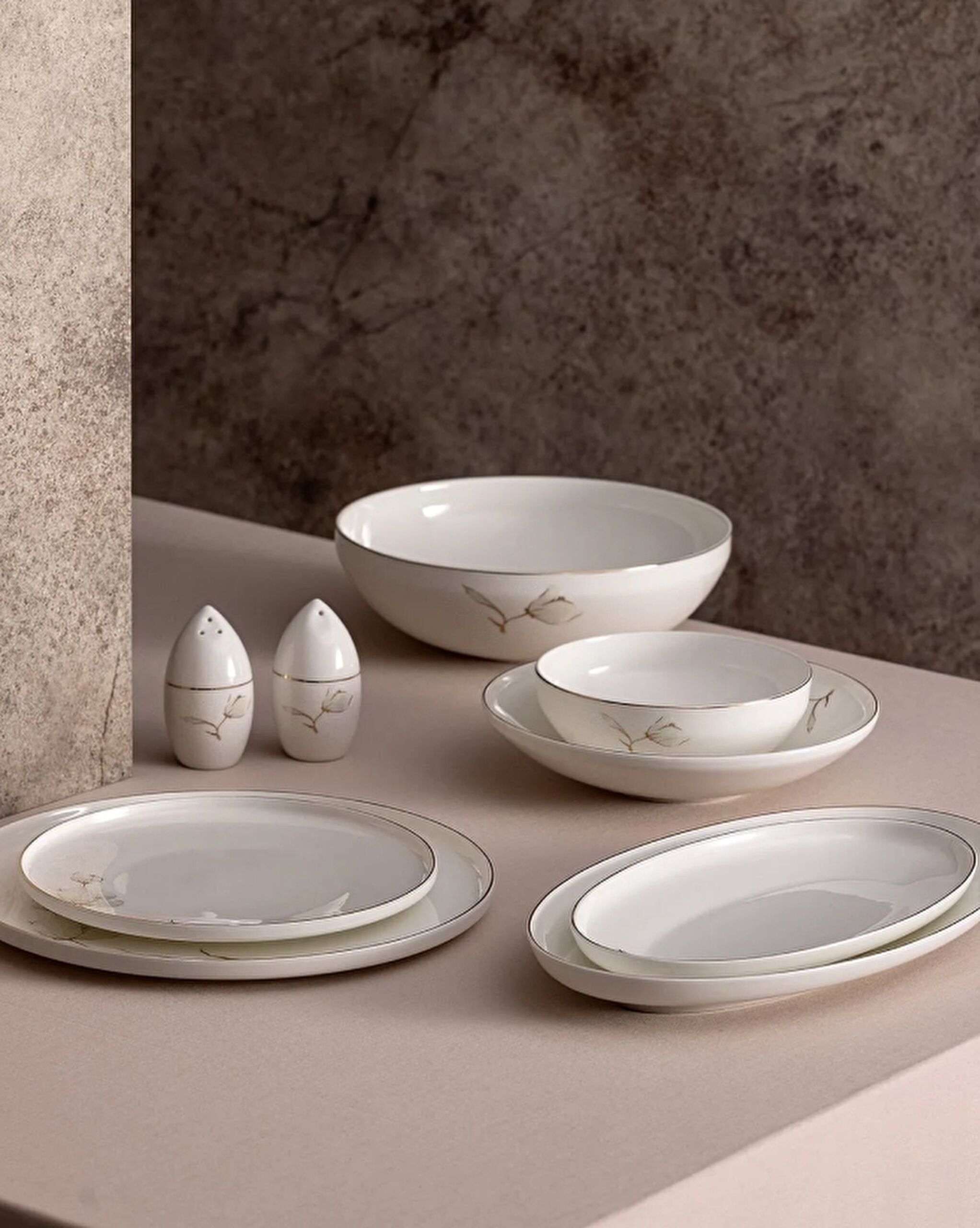 Dinnerware Set